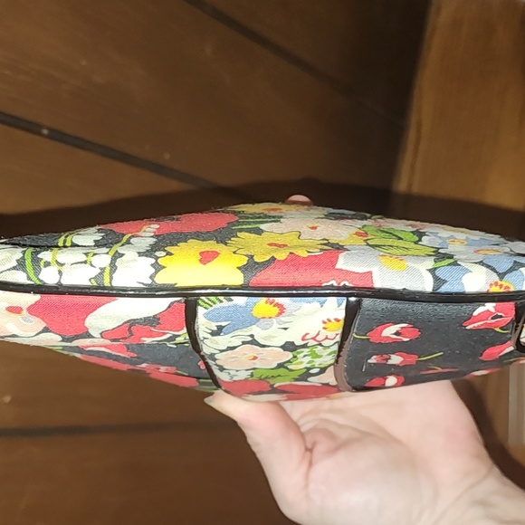 Vera Bradley Wallet - Picture 4 of 5